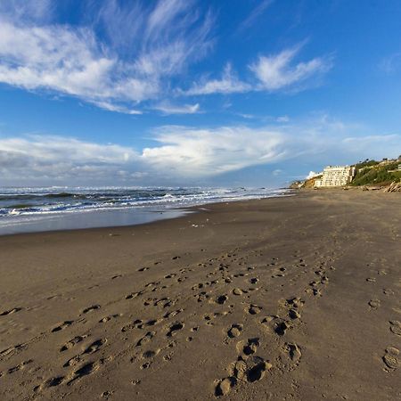 Апартаменты Waters Edge Salishan Beach Номер фото